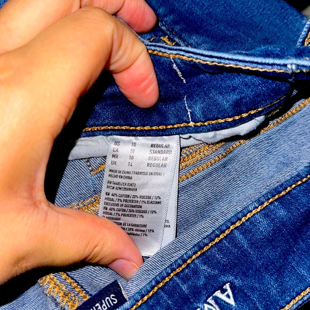 COPY - American Eagle Mid Rise Jeans